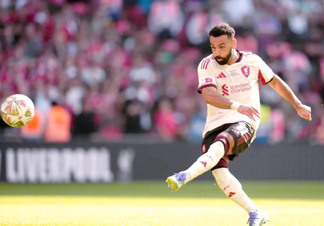 jinnianhui-社区盾倒计时，利物浦关键时刻回应争议，细节引发关注，更衣室稳定，轮换策略成焦点的简单介绍