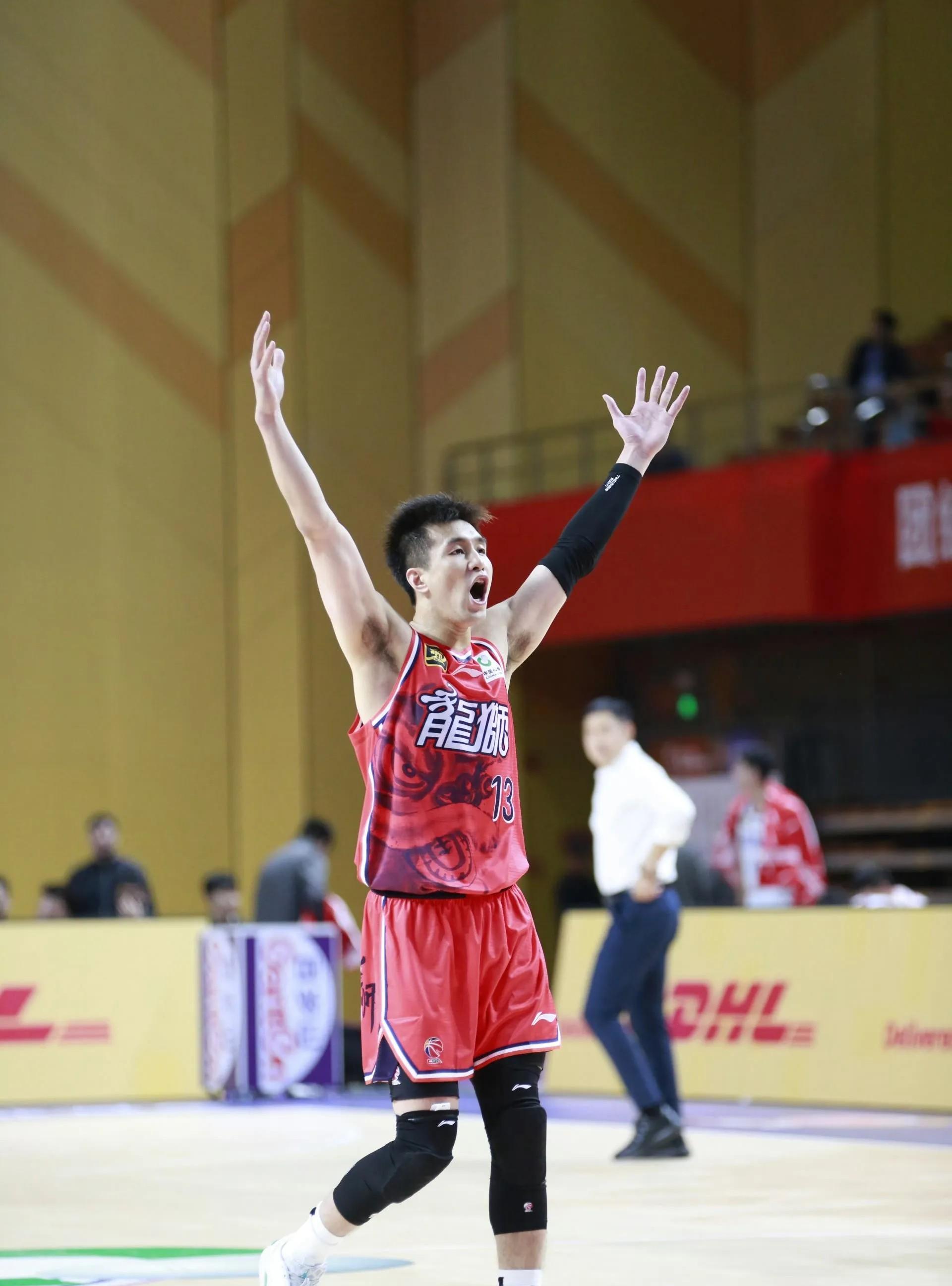 金年会-包含转折点！新疆广汇队长鼓劲，CBA常规赛关键时刻攻防权衡，目标明确，数据趋势出现新变化的词条